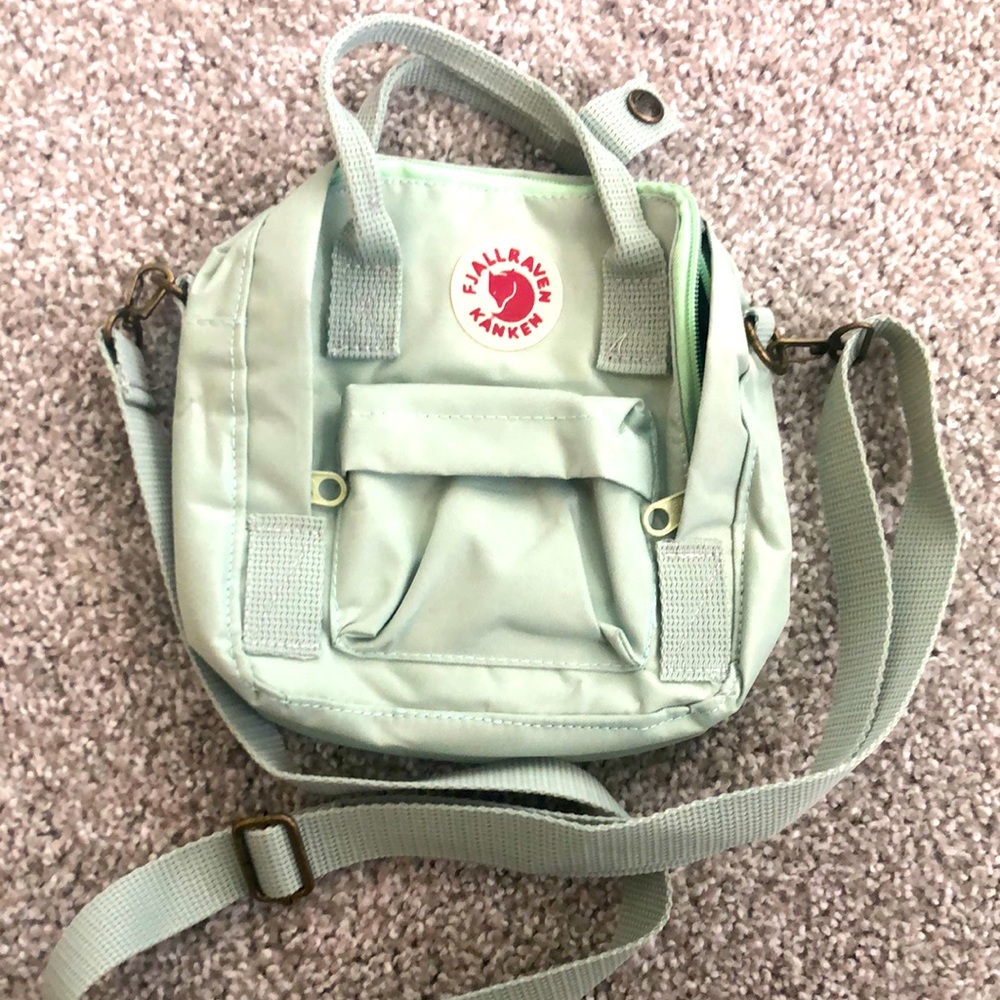 Fjallraven Kanken Mini Crossbody